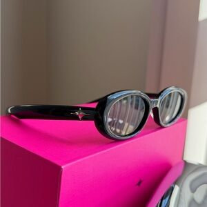 GENTLE MONSTER Black Sunglasses Bandoneon
